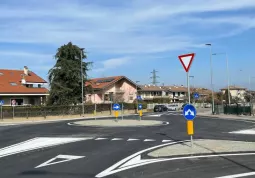 La nuova rotatoria tra via Pes di Villamarina e corso XXV Aprile